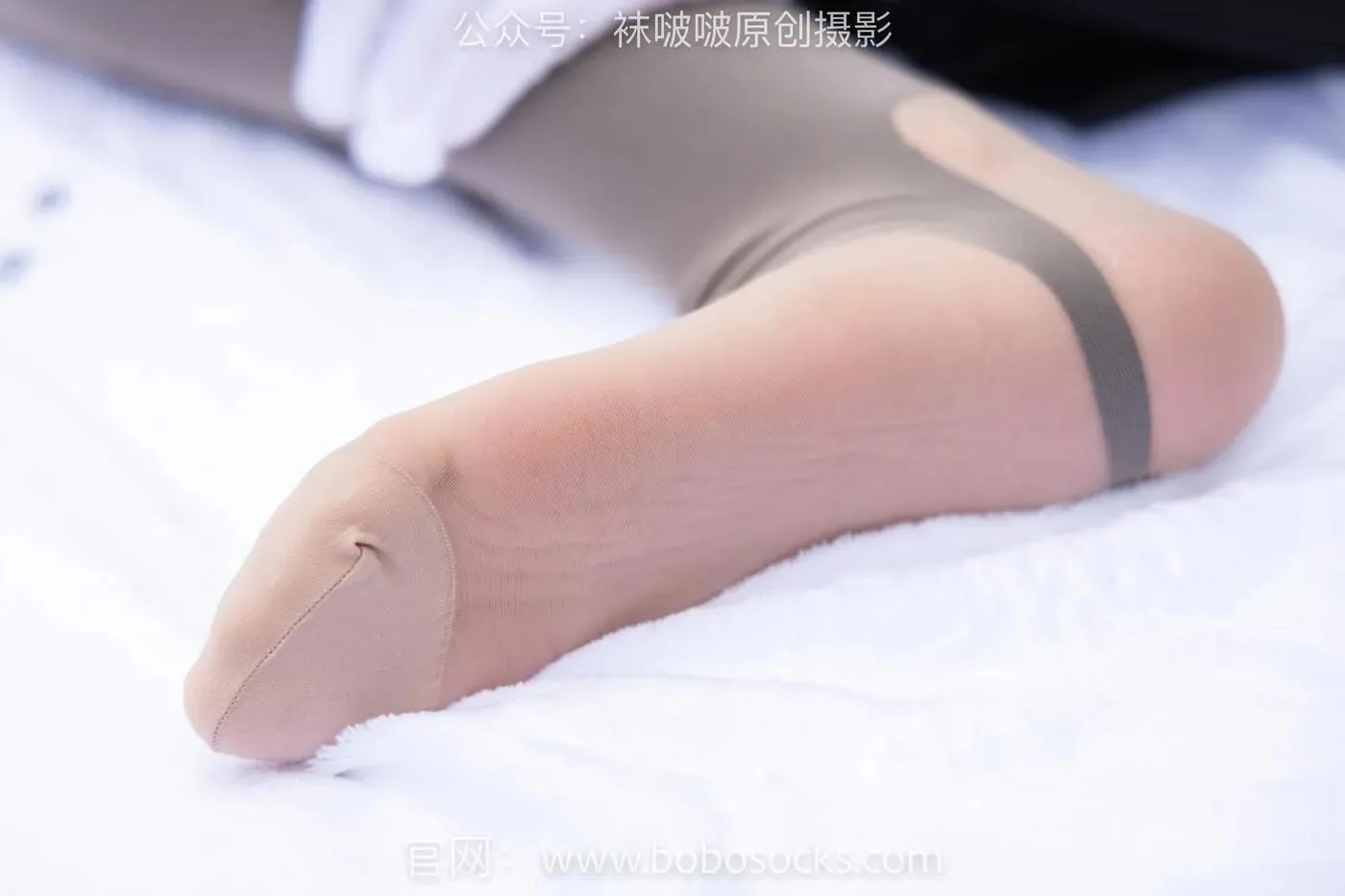 [BoBoSocks袜啵啵]NO.146 小甜豆-高跟长靴、黑色踩脚裤、肉丝 [154P]插图